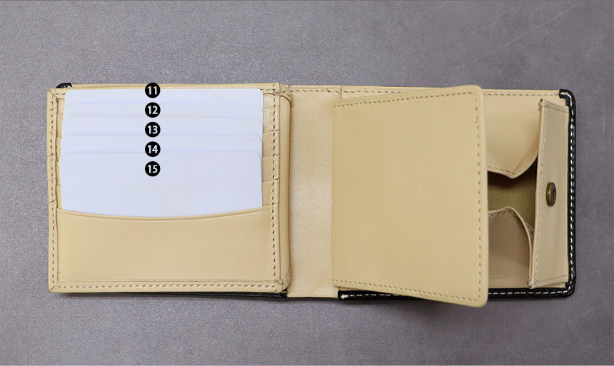 牛革二つ折り財布